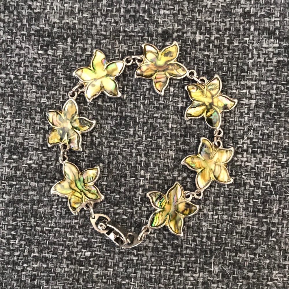 Enameled bracelet - star/flower shaped, green hue
